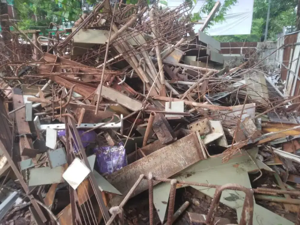 Besi Tua / Jual Beli Besi Tua