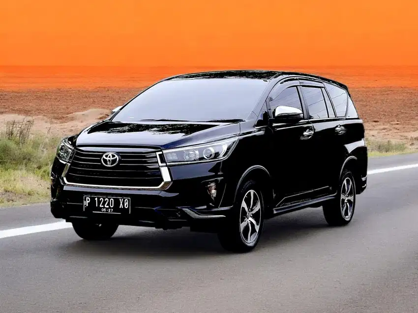 Toyota kijang Innova Reborn Venturer Dsl At 2022 km +/- 55.000