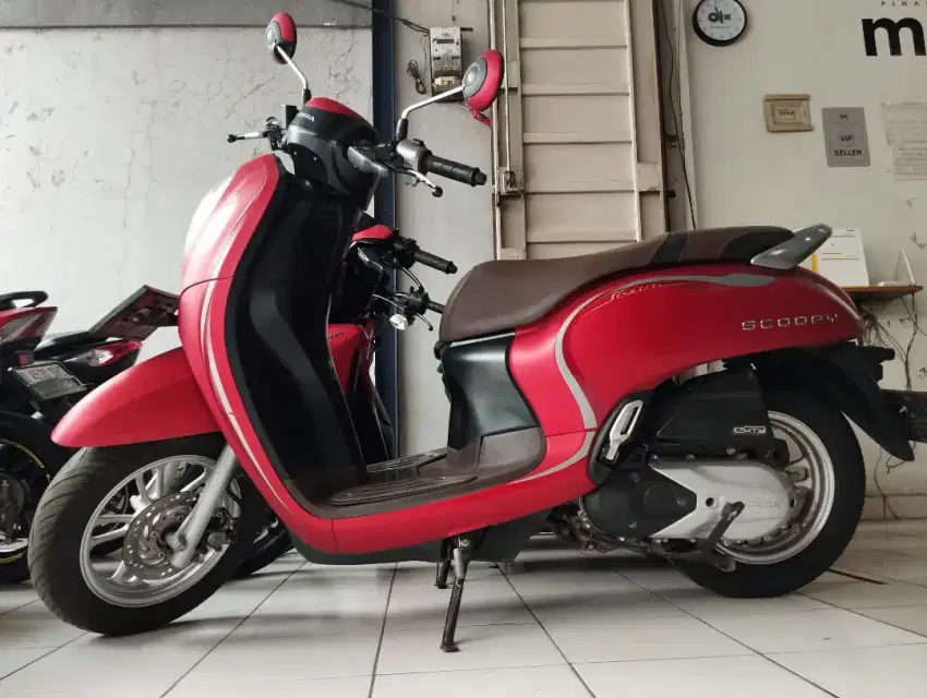 SCOOPY PRESTIGE 2022 LOW KM SS LENGKAP CASH KREDIT DP 1JT