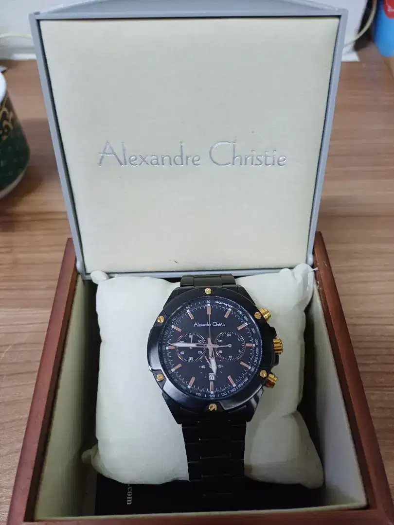 Jam Alexander Christie hitam