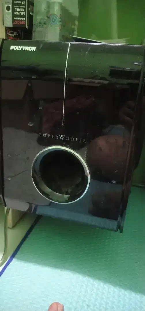 Sub woofer polytron