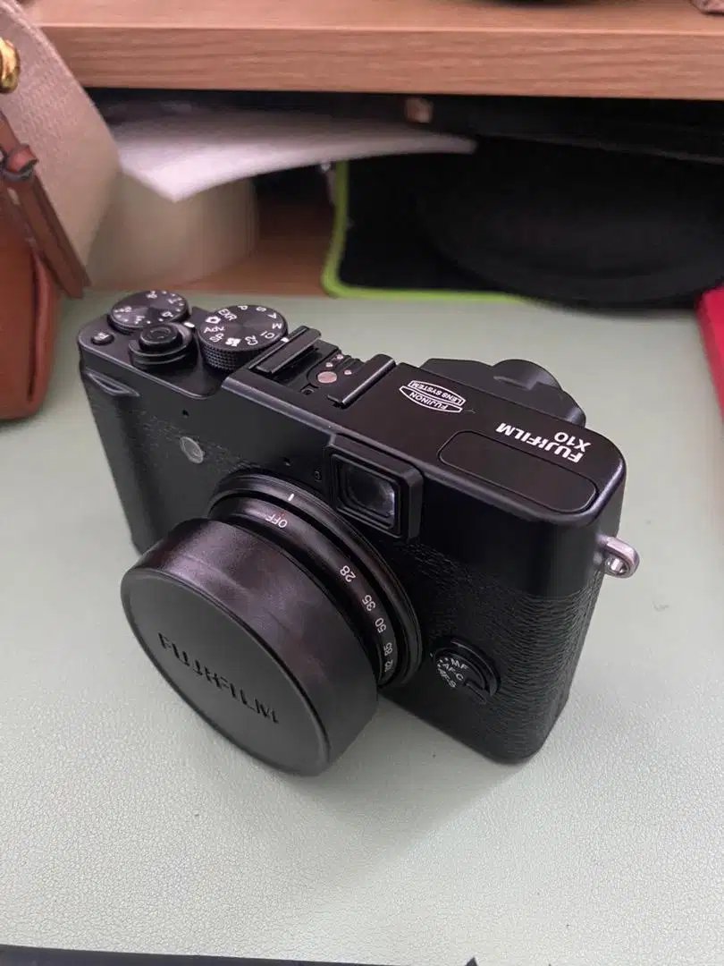 Fujifilm x10, kondisi baru