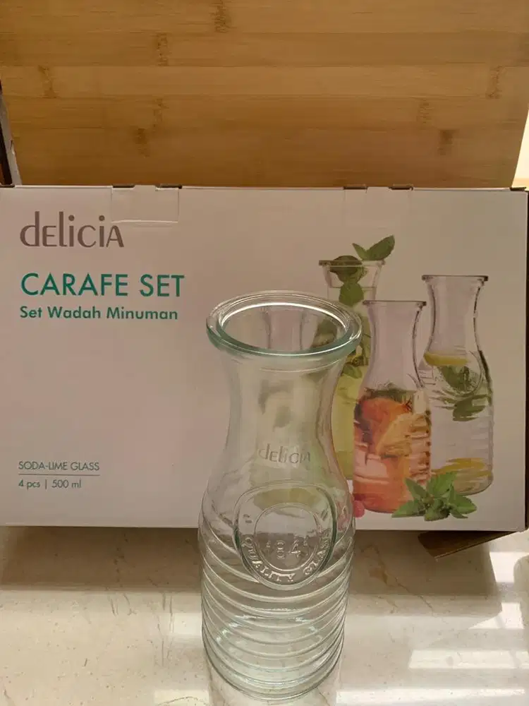 Delica Carafe Set