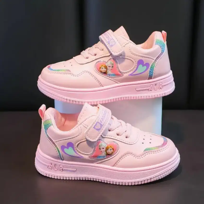 Sepatu sneaker anak terbaru