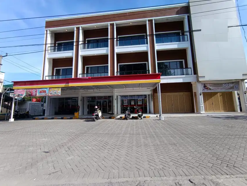 DIJUAL RUKO GANDENG 3LT (3UNIT) LOKASI TEPI JALAN JL. KULIM / RIAU