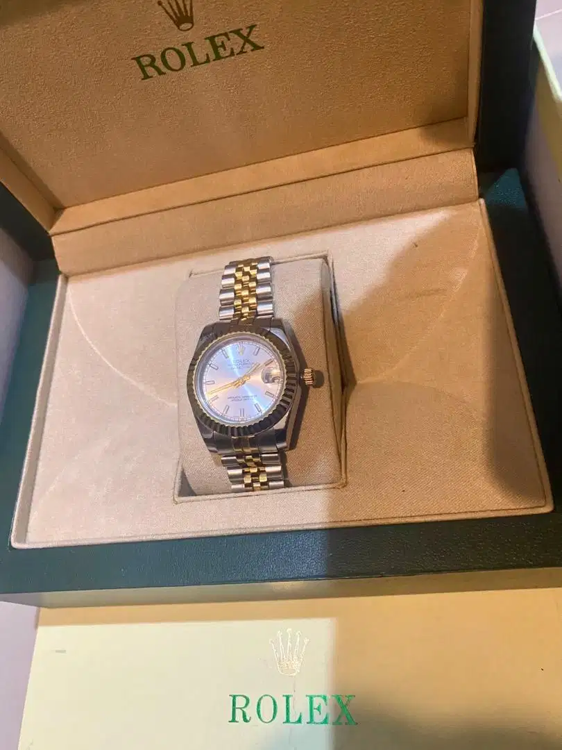 Rolex Wanita Cantik