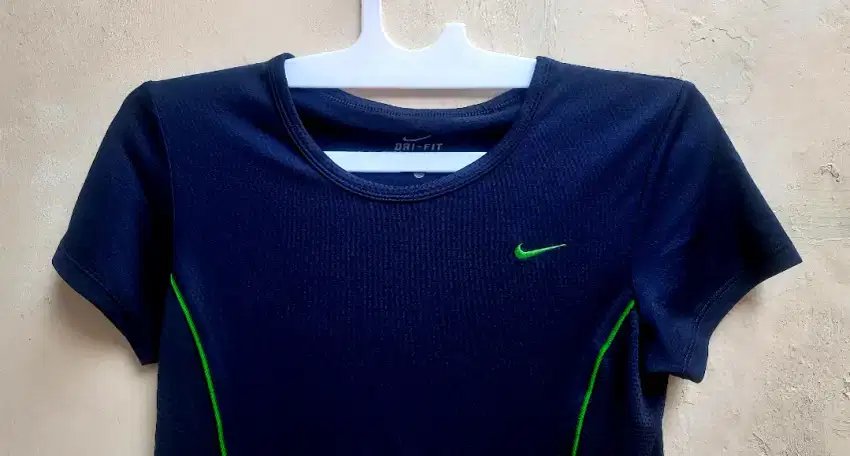 NIKE Dri Fit Sz S
			
100% Original