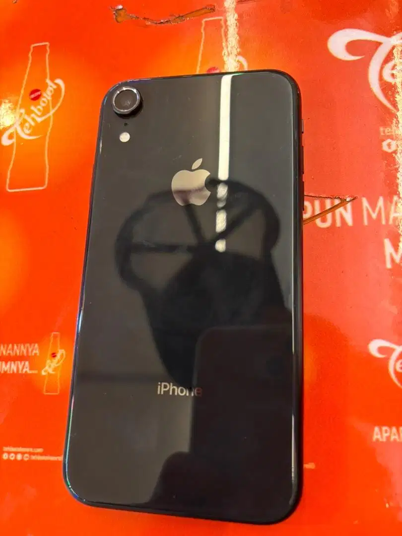 I phone XR, 128gb