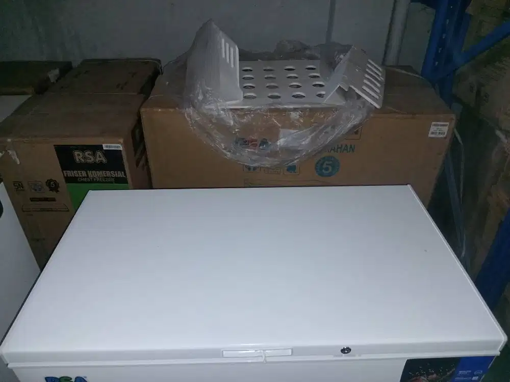 Gea AB-208-R Chest Freezer Box Pendingin Frozen Food Ice Cream