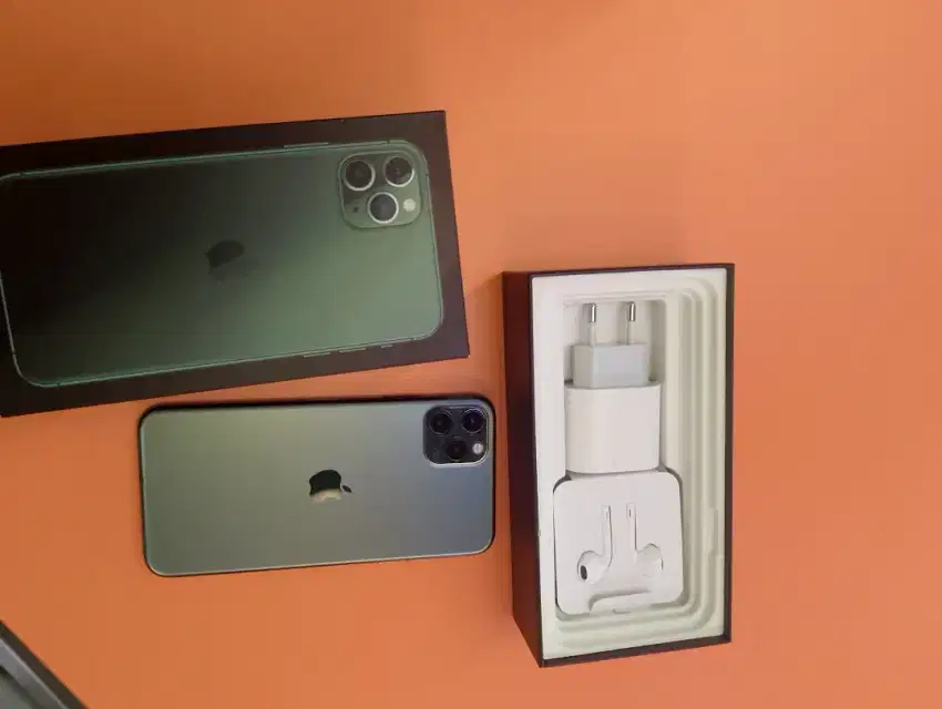 Iphone 11 pro max 256gb harga boleh di adu baru