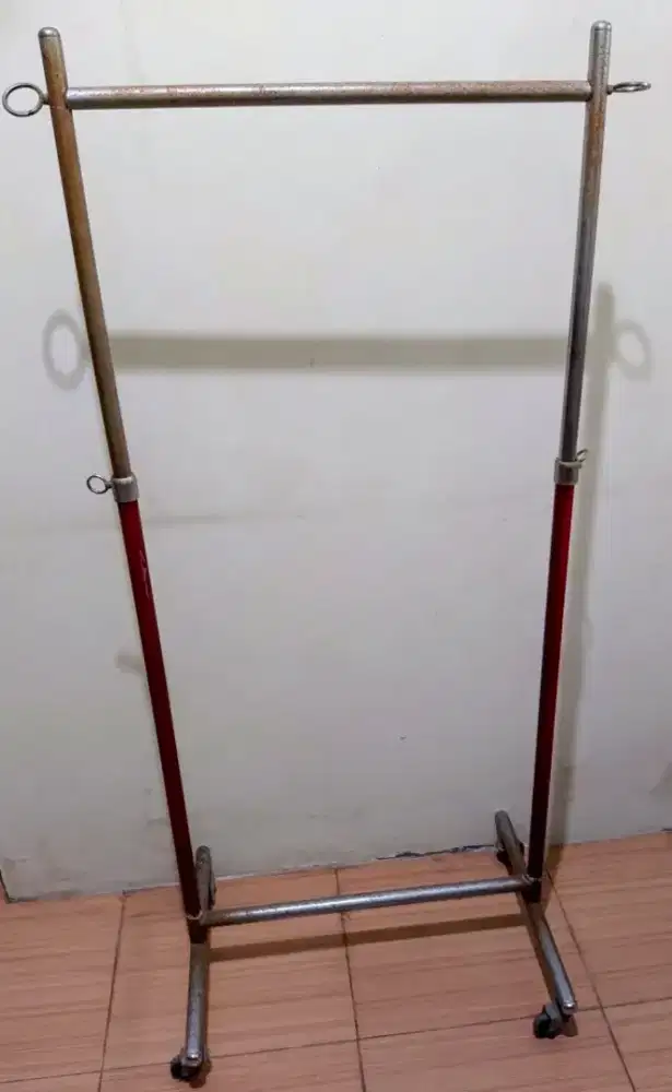 GAWANGAN BESI PAKAIAN