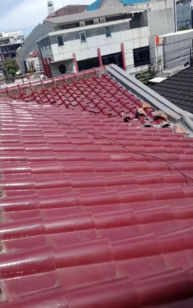 Tukang renovasi dan perbaikan atap bocor