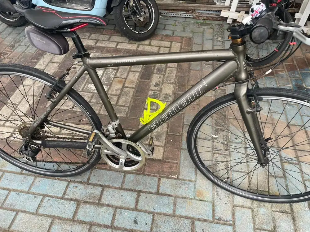 element crosrider rawatan