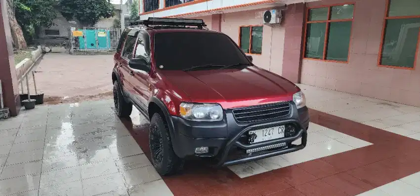 Ford Escape 3.0L V6 AWD