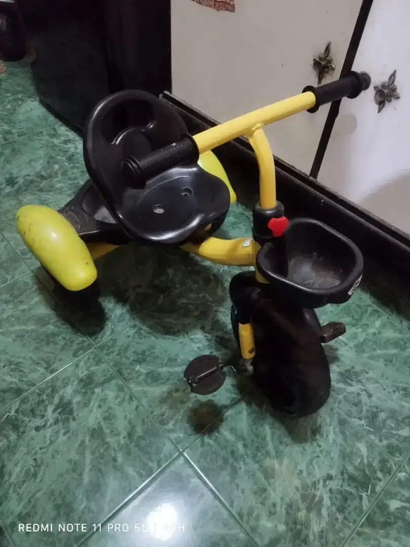 MAINAN SEPEDA ANAK RODA 3 MURAH