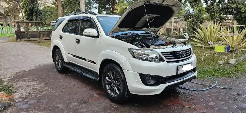 Toyota Fortuner TRD Sportivo 2014 MT Diesel