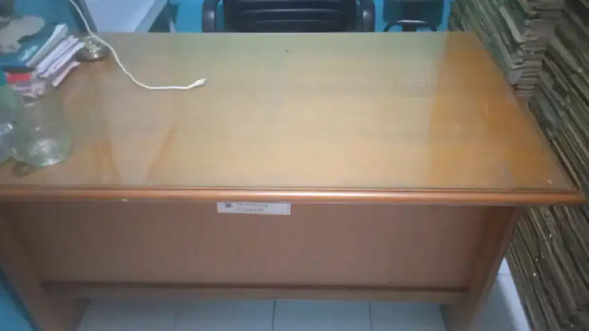 Jual meja dan bangku kantor