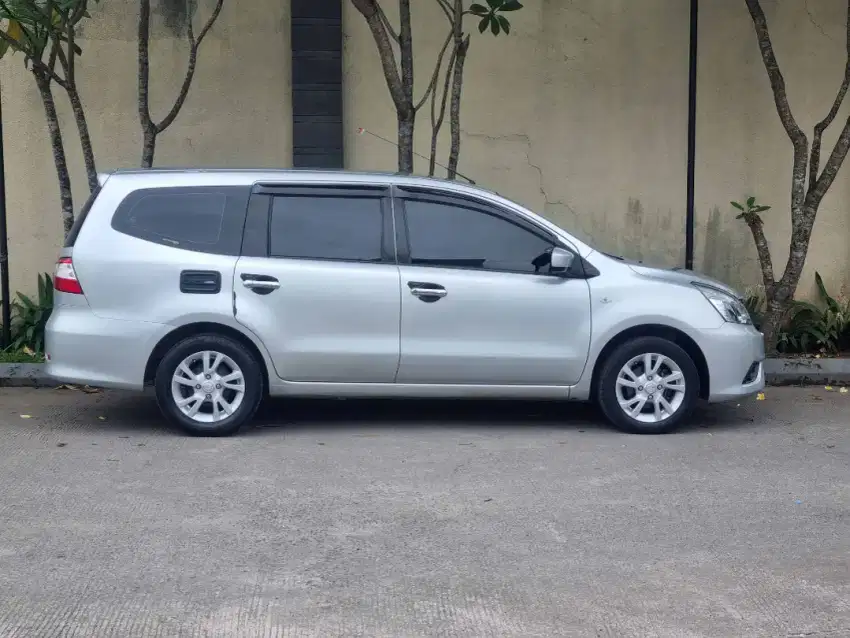 Nissan GRAND LIVINA SV FACELIFT