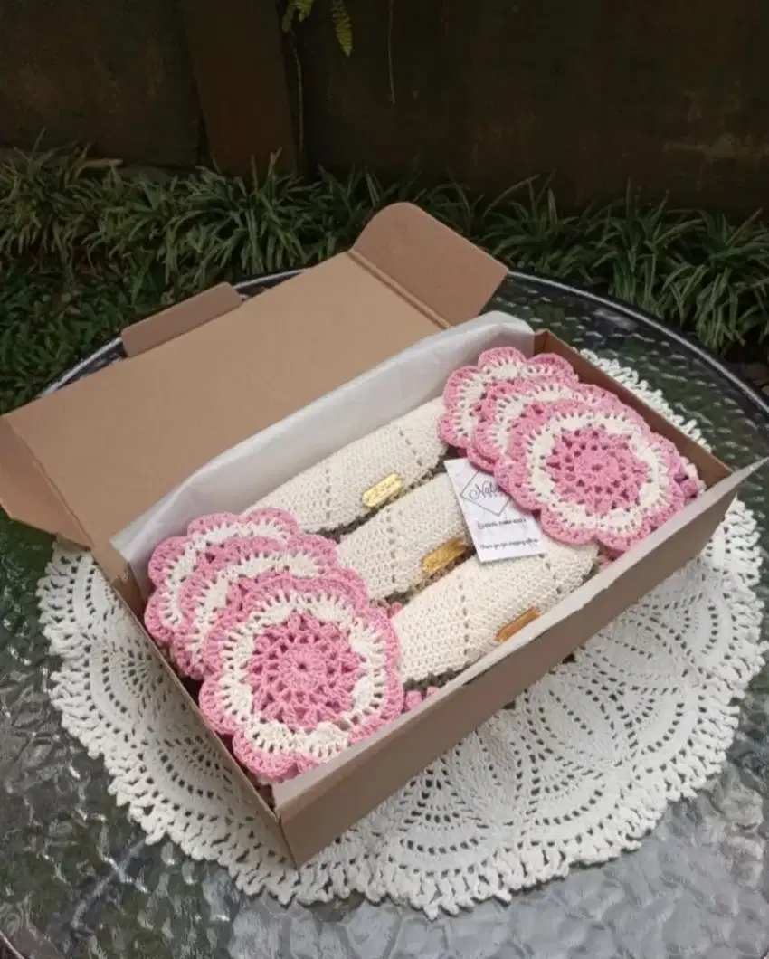 1Set Tatakan piring dan gelas rajut