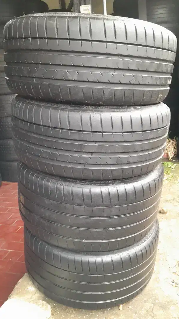 Ban copotan mercy mechlin pilot sport4S 245/35 R20 285/30 R20..4pcs