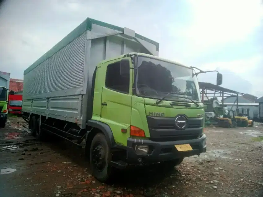 HINO WINGBOX FL235JW 2019 TRONTON 6X2 TGN1 ORIGINAL SIAP KERJA MANTAP