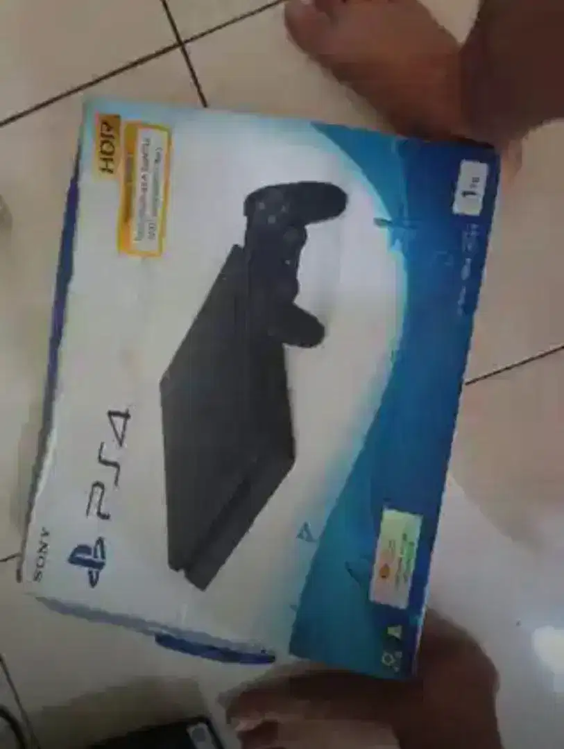 Dijual PS4 Slim 1tb