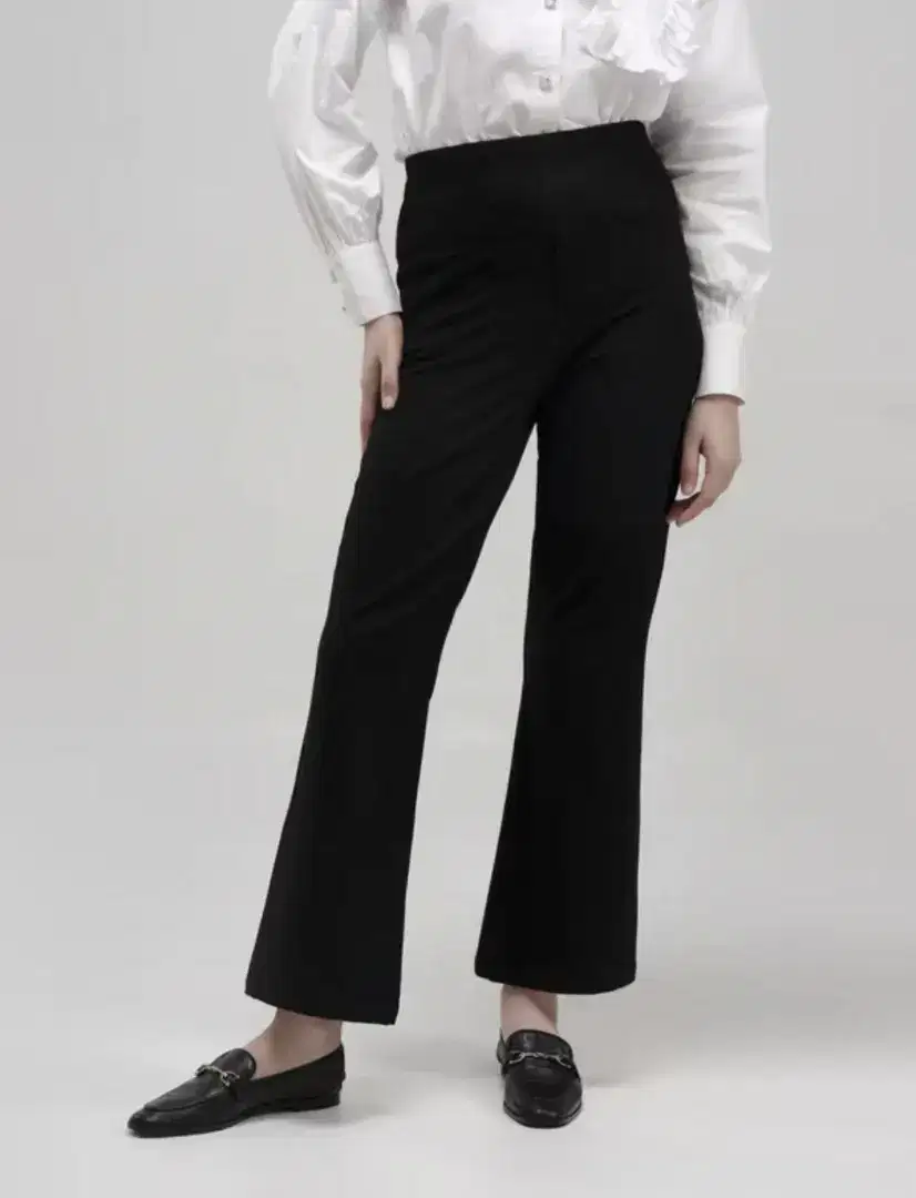 Celana Sabine pants by aleza