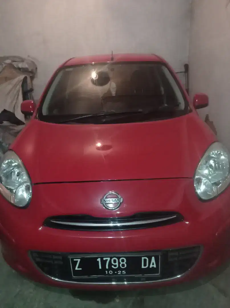 Jual nissan march 2013