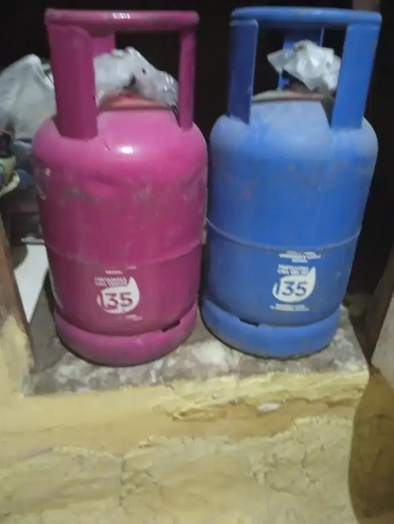 Jual 2 gas ukuran 13,5 kg