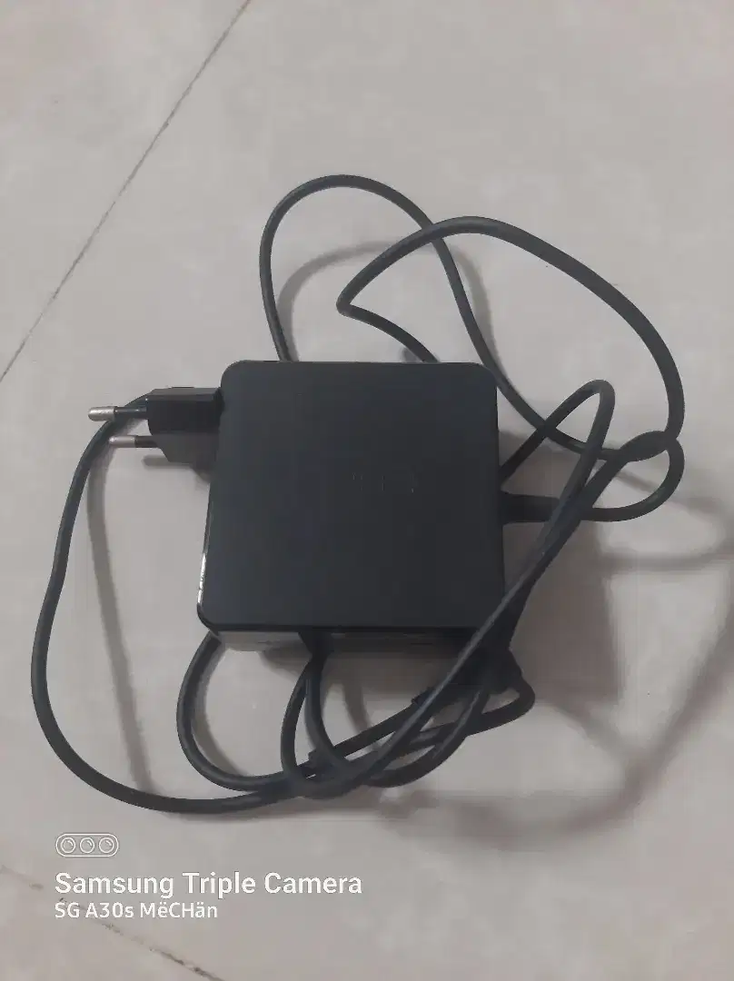 Charger Asus ADP 65DWA