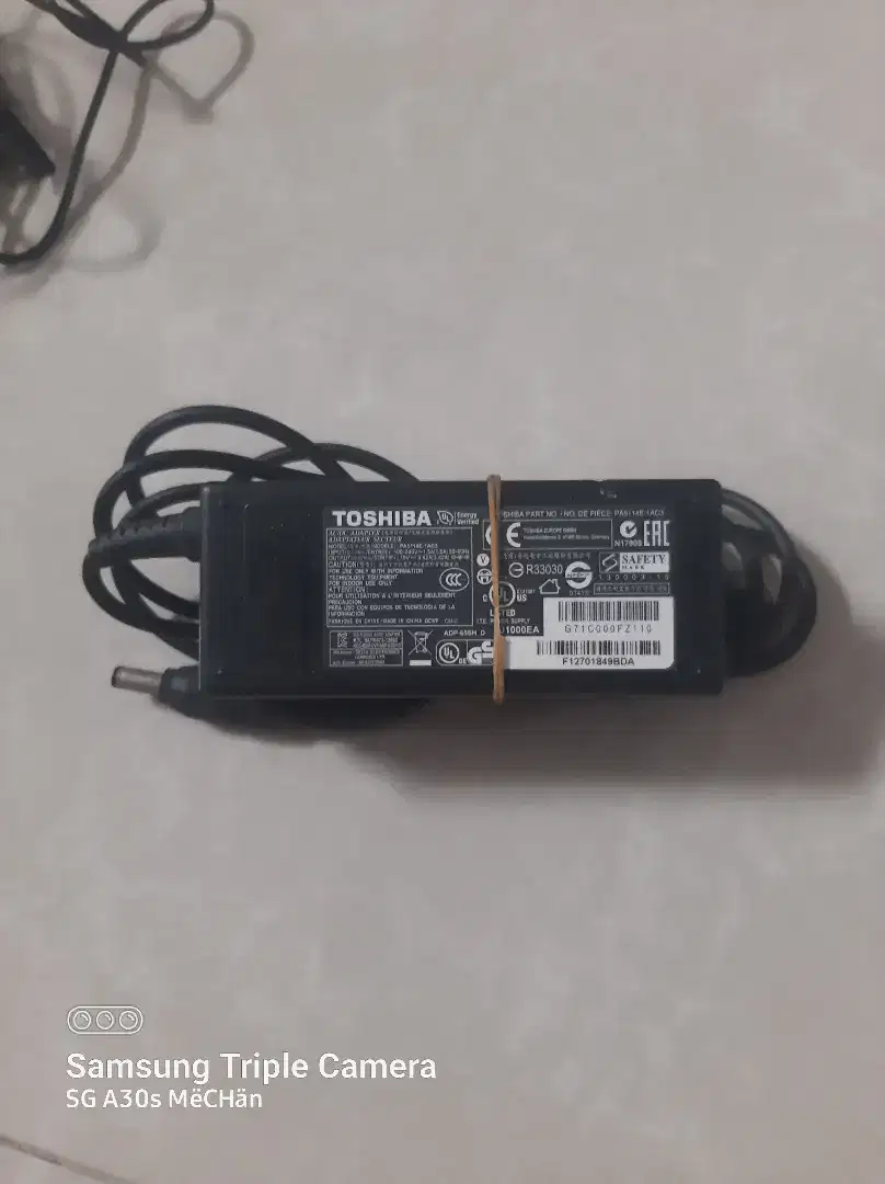 Charger Toshiba PA5114E-1AC3