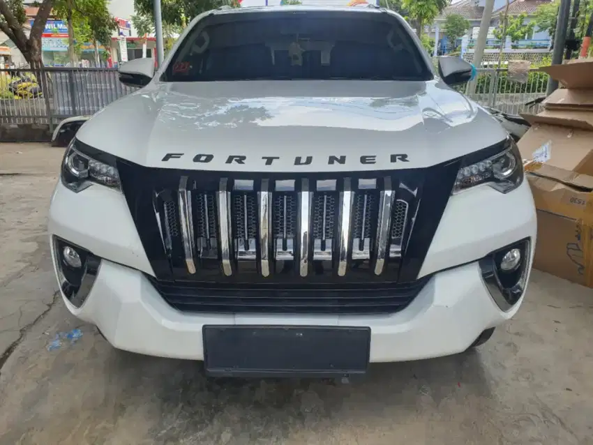 Grill Apollo Fortuner VRZ TRD