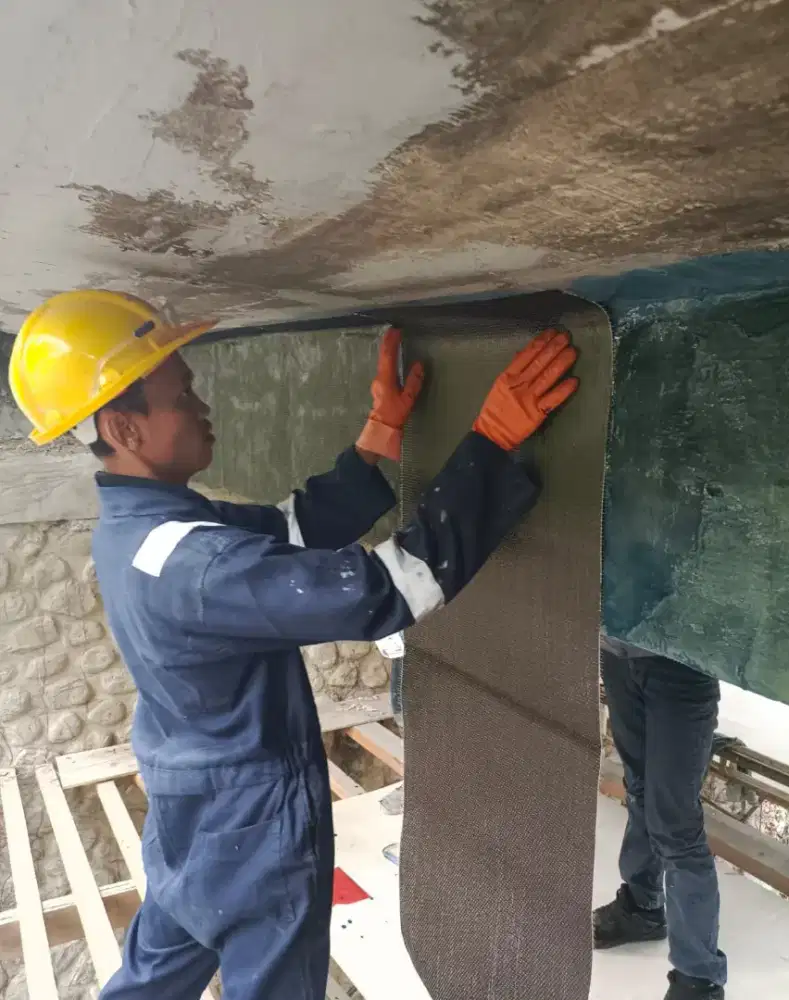 Spesialist Penguatan Perkuatan struktur beton. Carbon FRP & jacketing