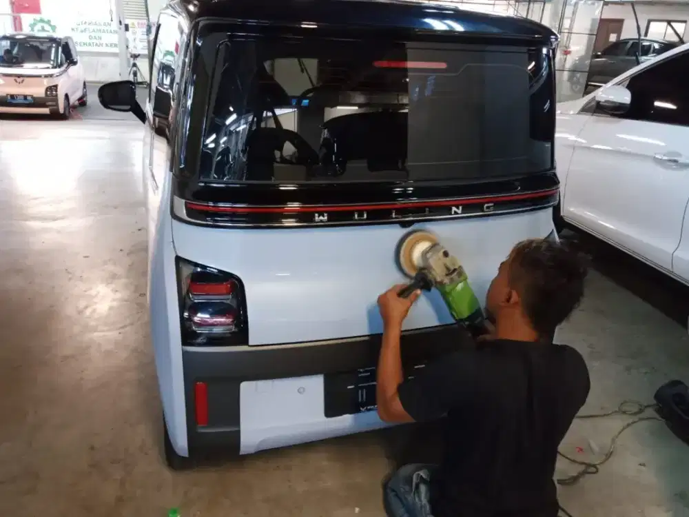 Salon mobil exclusive terbaik ditangerang, poles kaca, nano coating