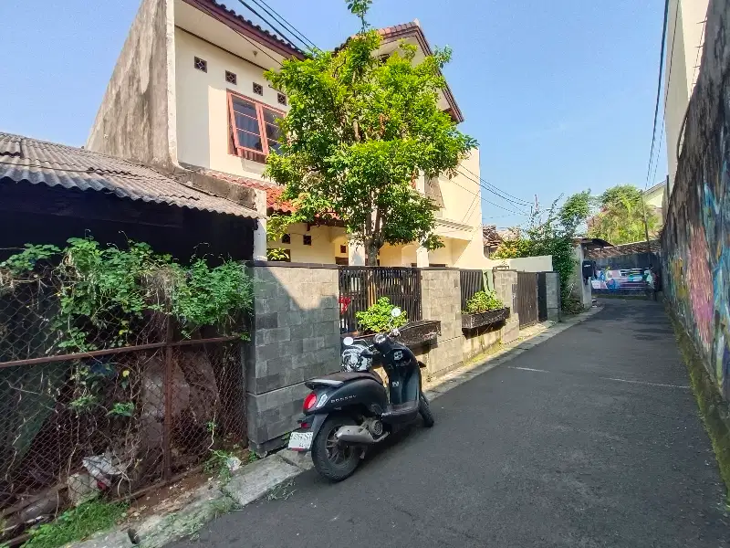 Rumah Murah Hitung Tanah Pasar Minggu Lokasi Bagus