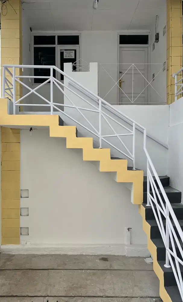 Dikontrakan Rumah jalan kliningan karawitan turangga masuk mobil