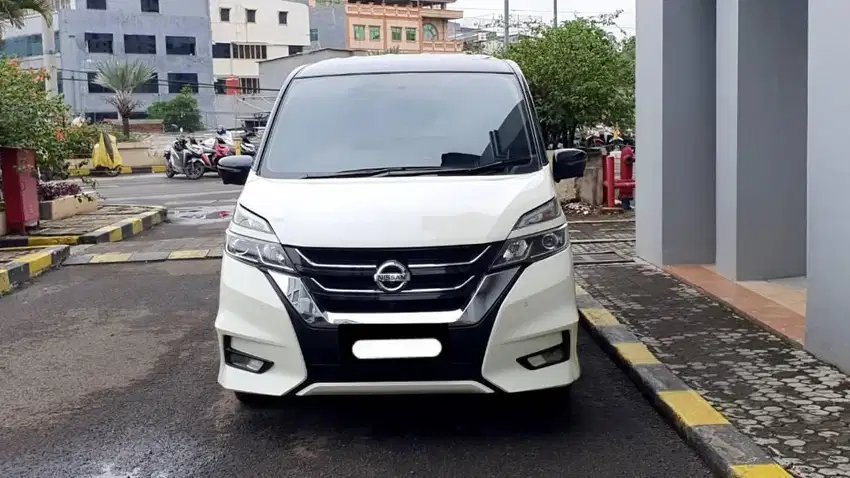 km 26 ribu nissan serena hws 2022 putih pajak panjang cash kredit bisa