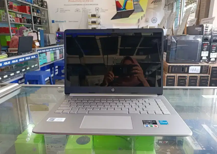 Laptop HP 14s Corei3 Gen12 Ram 8gb SSD 512gb W11 FHD