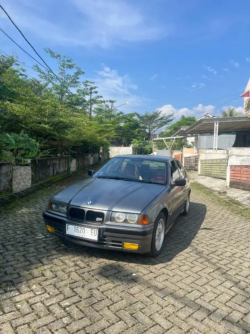 BMW E36 318i 1800cc