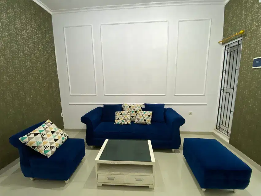 DISEWAKAN RUMAH SEMI FURNISHED DEKAT STASIUN KRL CISAUK