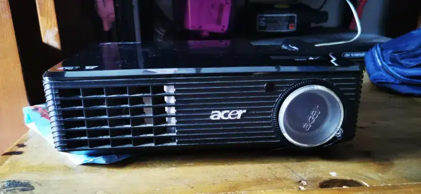 Acer x1161n masih segel