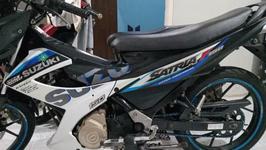 SUZUKI SATRIA FU 150CC 2015