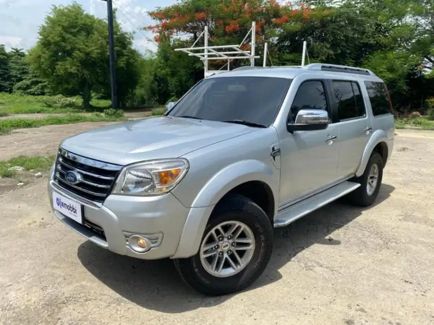 Pajak Panjang Ford Everest 2.5 XLT Solar-MT 2010 Silver SEU