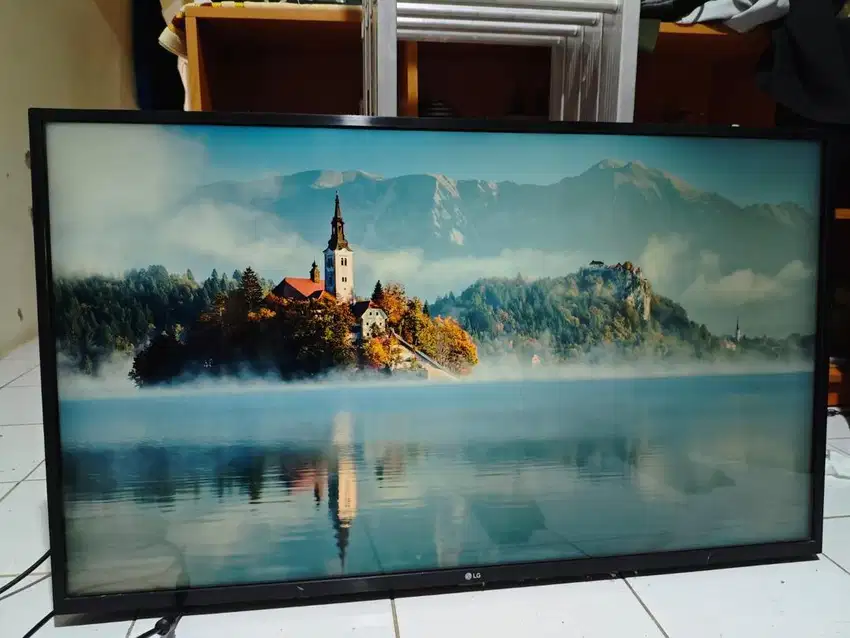 LG TV 4k UHD 43 inch 43up7500ptc