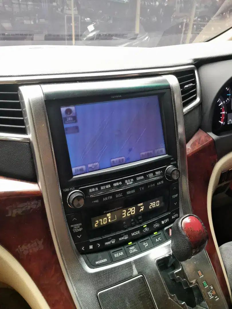 Servis layar headunit toyota alpared