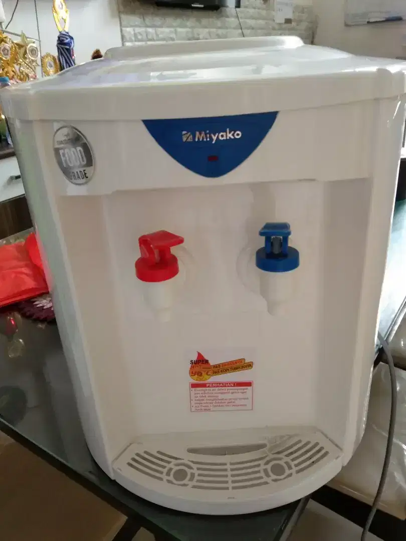 Jual dispenser portabel Miyako panas dingin