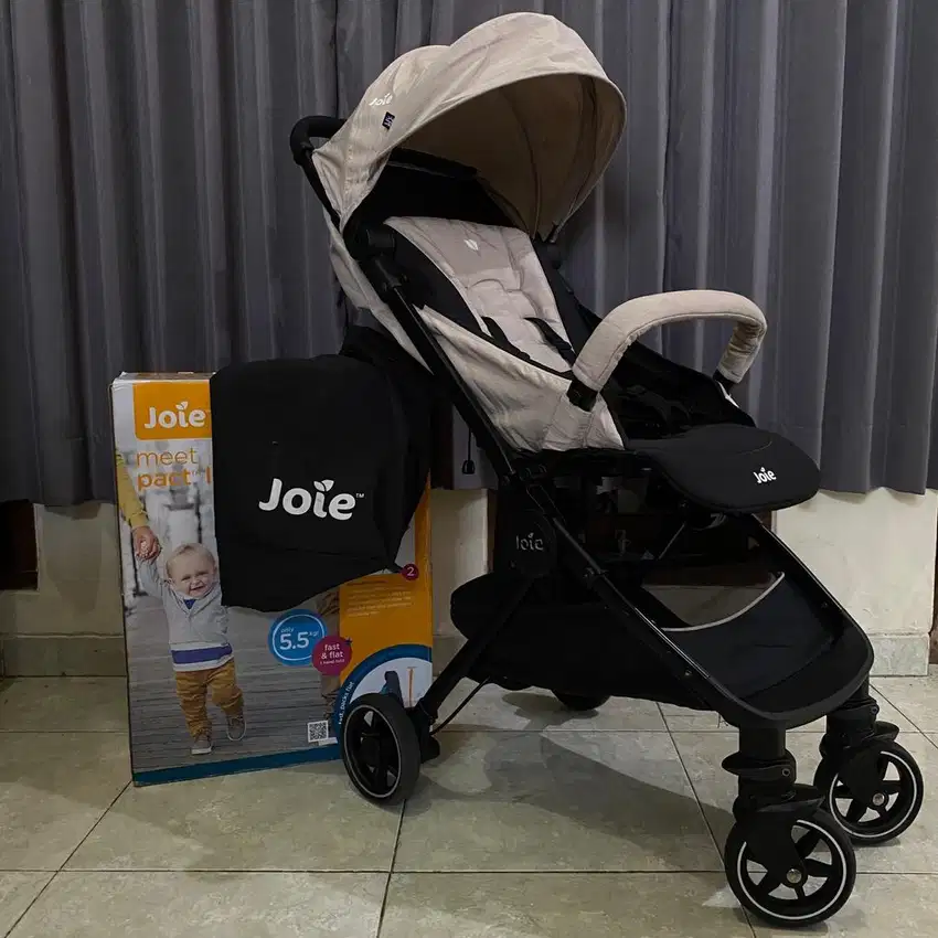 Stroller Joie pact lite