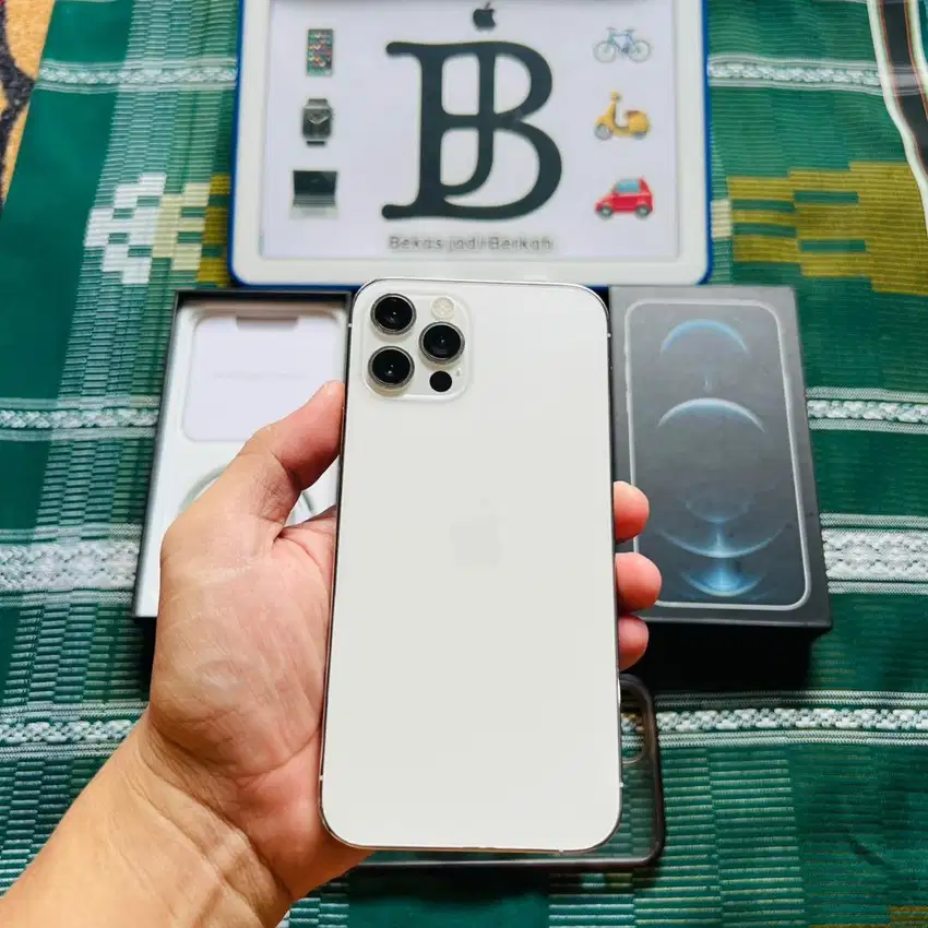 iPhone 12 Pro Mulus jual cepaat