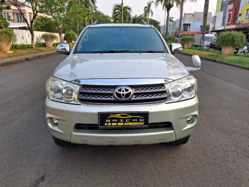 Fortuner 2.7 G Lux, TRD, AT, 2011