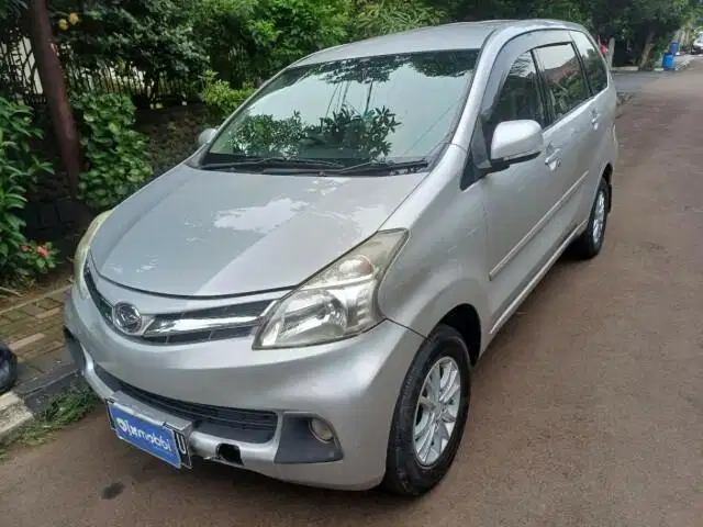 Pajak Panjang - Daihatsu Xenia 1.3 R Deluxe Bensin-AT 2015 (4LU)